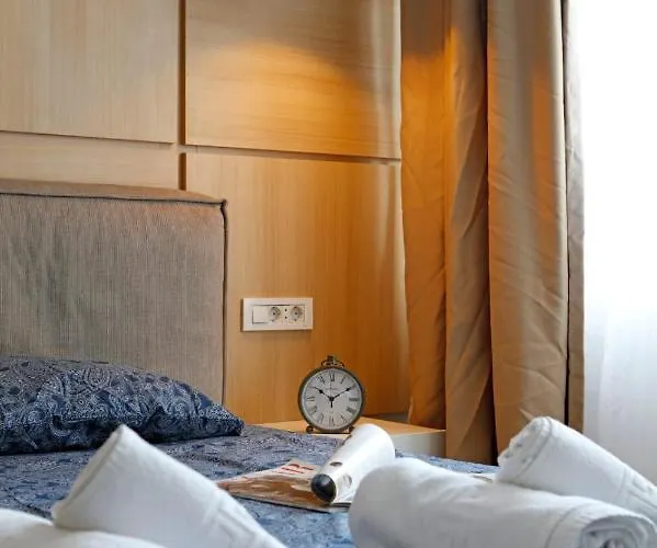 Lovely 2 Bedroom Near Old Town