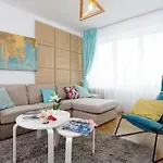 Apartament Lovely 2 Bedroom Near Old Town Bucureşti