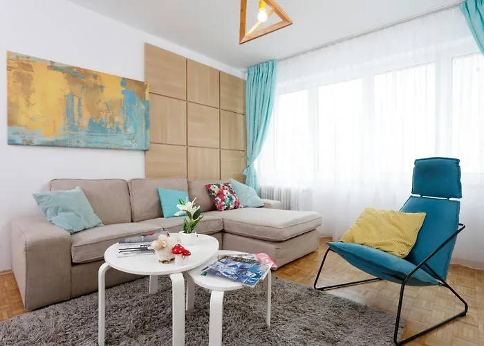Apartment Lovely 2 Bedroom Near Old Town Bukarest